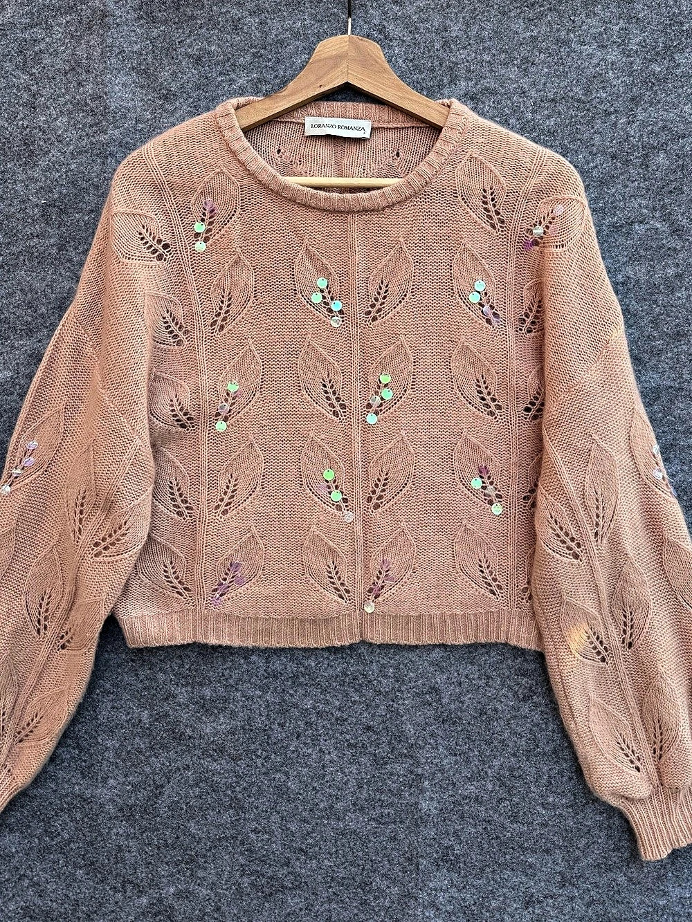 Lorenzo Romanza Wool Embellished Crew Neck Sweater in Pink